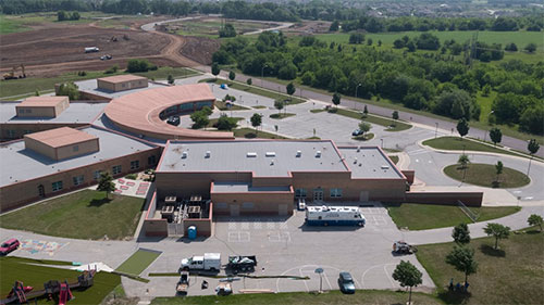 la Escuela Primaria Sunrise Point Dos heridos graves tras un tiroteo en una escuela de Overland Park